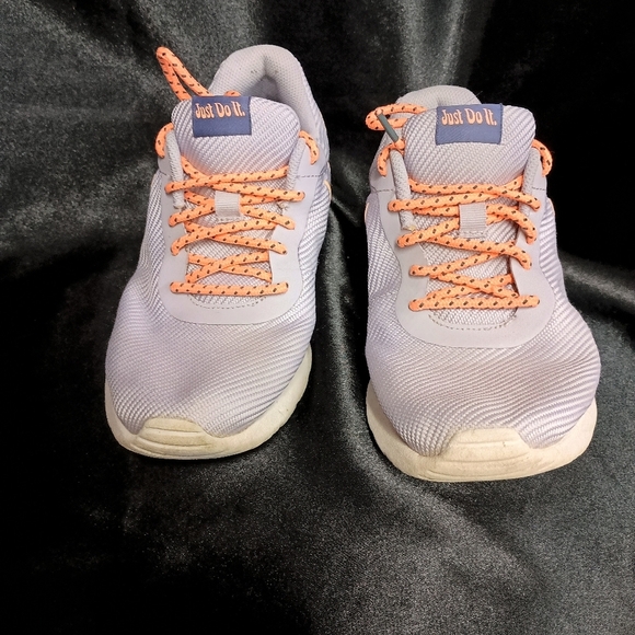 Nike Women's Gray and Orange Sneakers - Picture 6 of 11